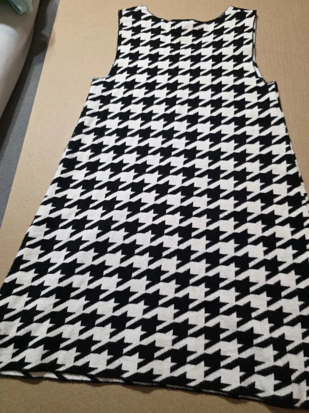 Girl's Tahari Black and White Houndstooth Knit dress